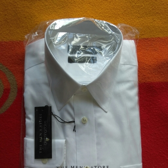 Bloomingdale's White Button Down - Picture 6 of 6